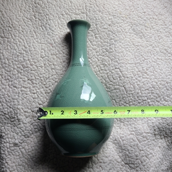 VINTAGE ASIAN KOREAN CELADON CRACKLE GREEN PORCELAIN VASE - Picture 3 of 8